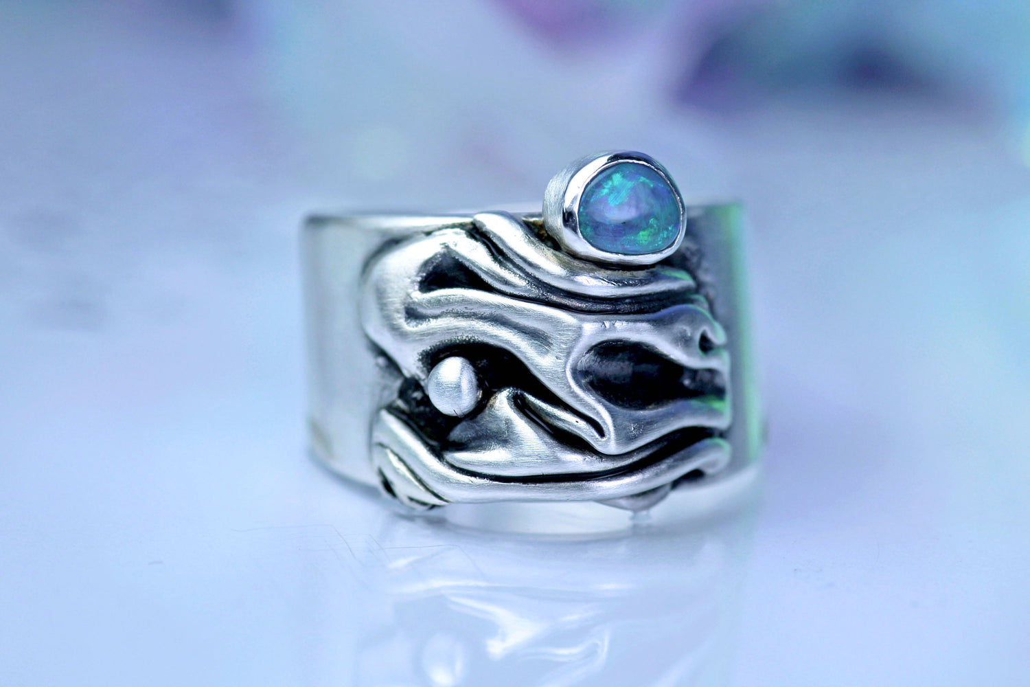 CORAL opal ring made of 925 silver in an artistic design · EU 57