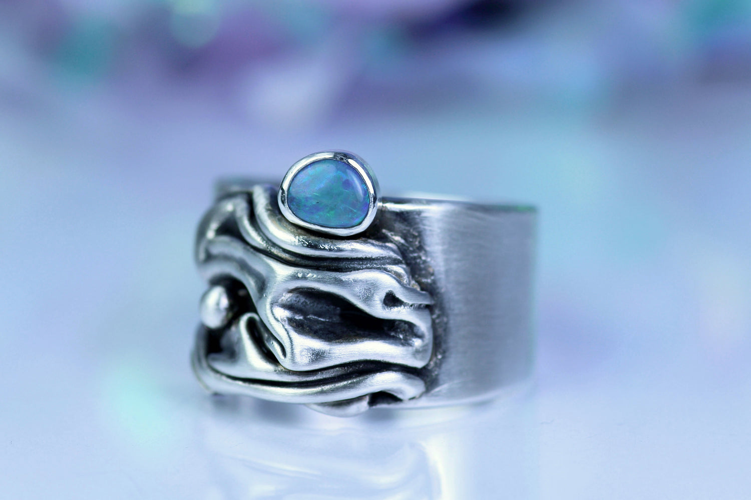 CORAL opal ring made of 925 silver in an artistic design · EU 57