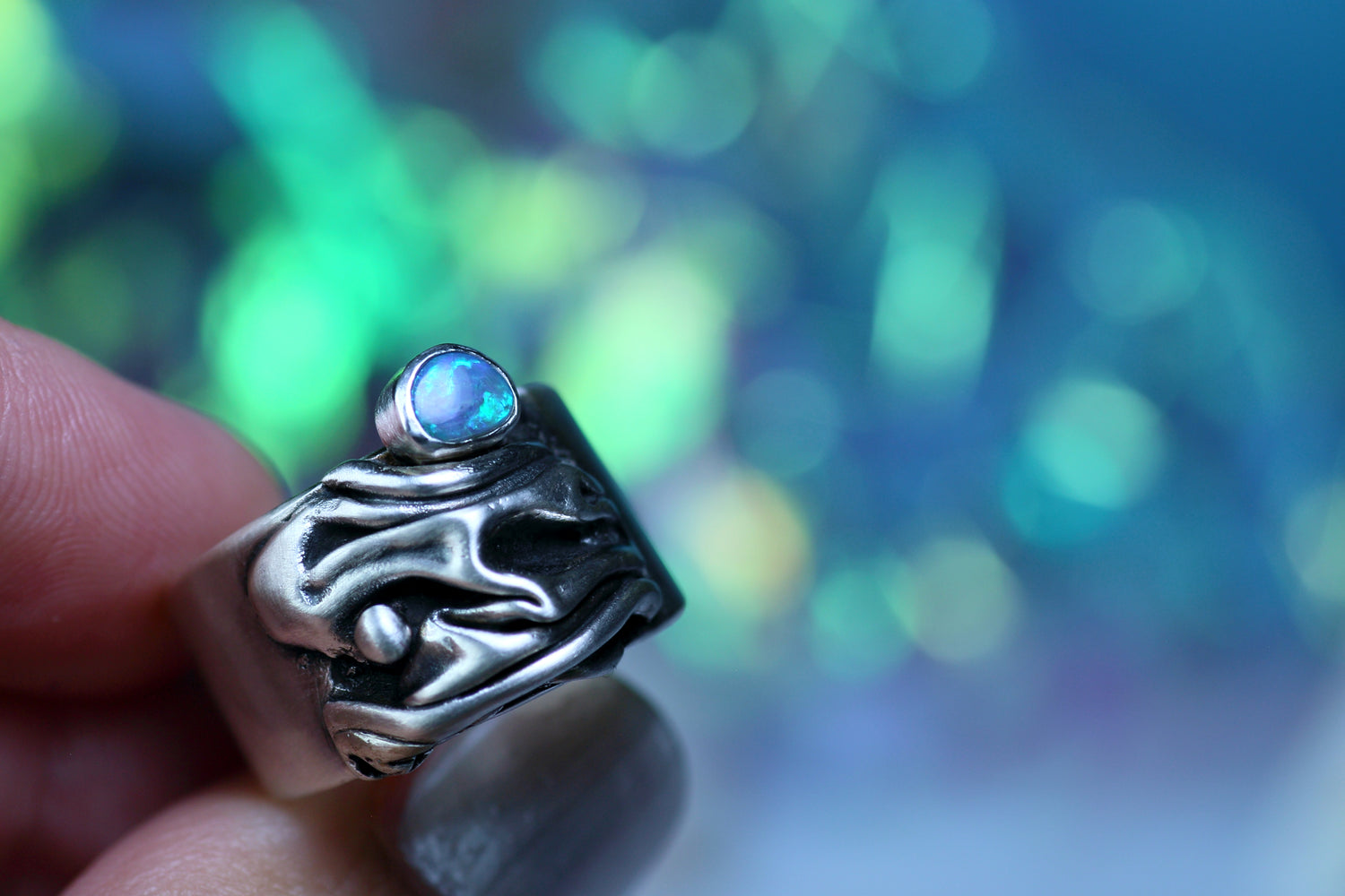 CORAL opal ring made of 925 silver in an artistic design · EU 57