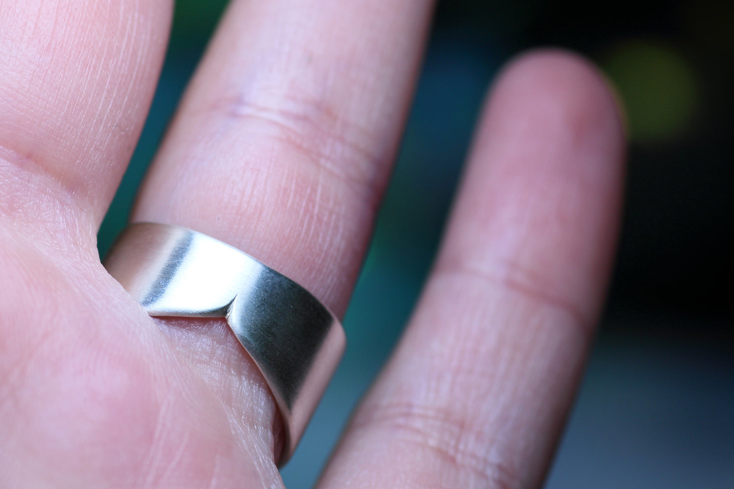 CORAL opal ring made of 925 silver in an artistic design · EU 57