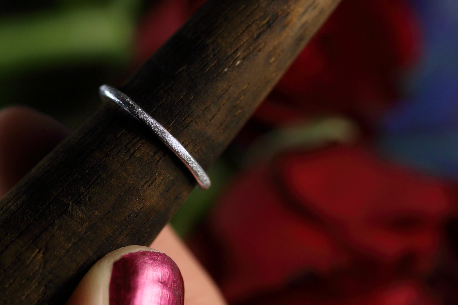 FLORES AMORIS Silberrring mit atemberaubenden australischem Opal – Handgemachter, einzigartiger Damenring · Ringgrösse EU 52 - 53