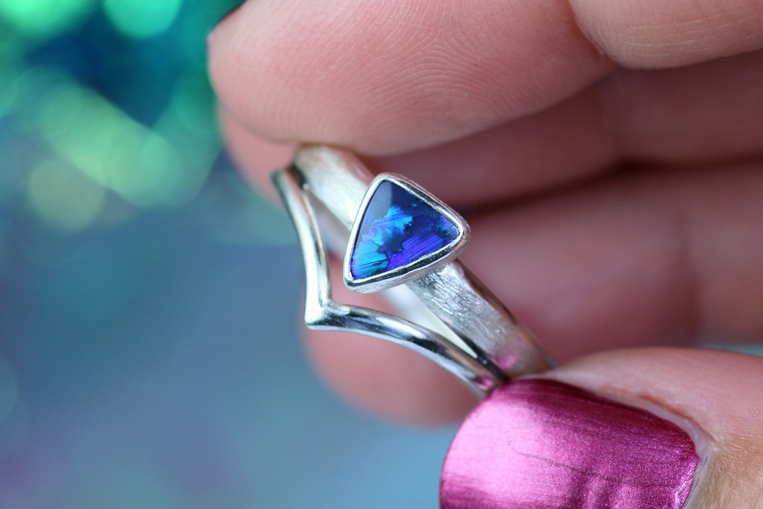 LUNA SERENA Boho silver ring with Australian opal · EU 58