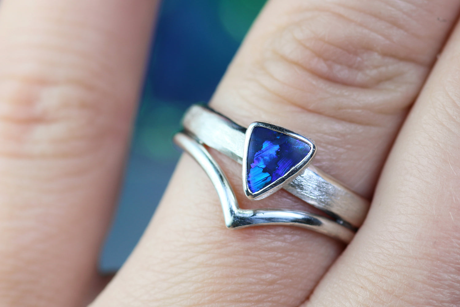 LUNA SERENA Boho silver ring with Australian opal · EU 58