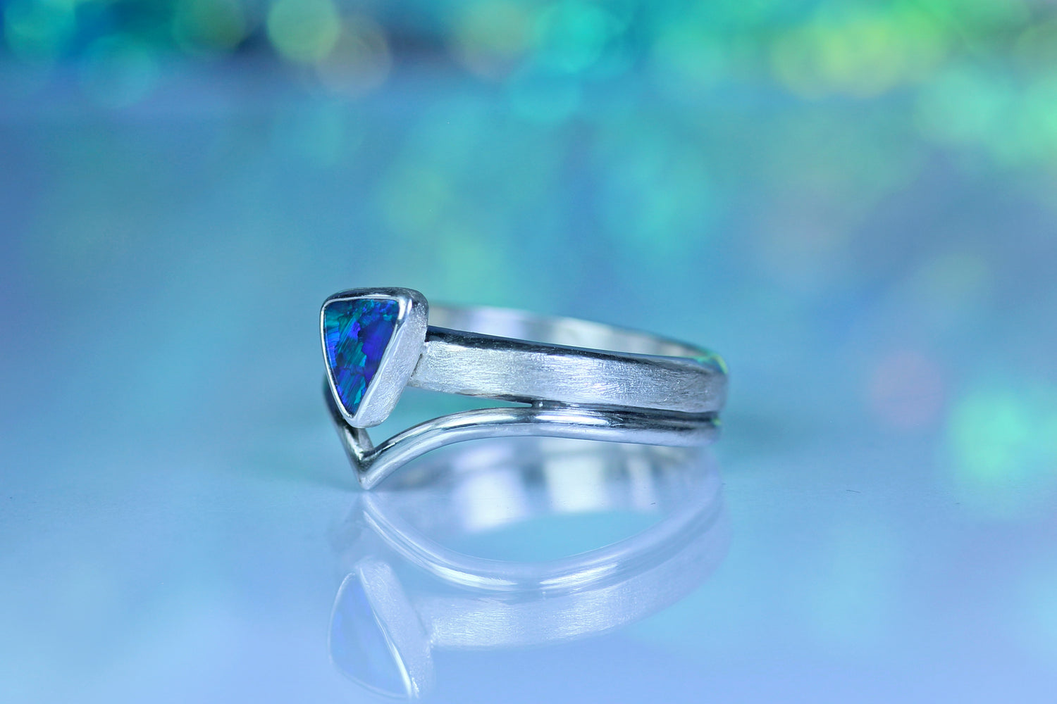 LUNA SERENA Boho silver ring with Australian opal · EU 58