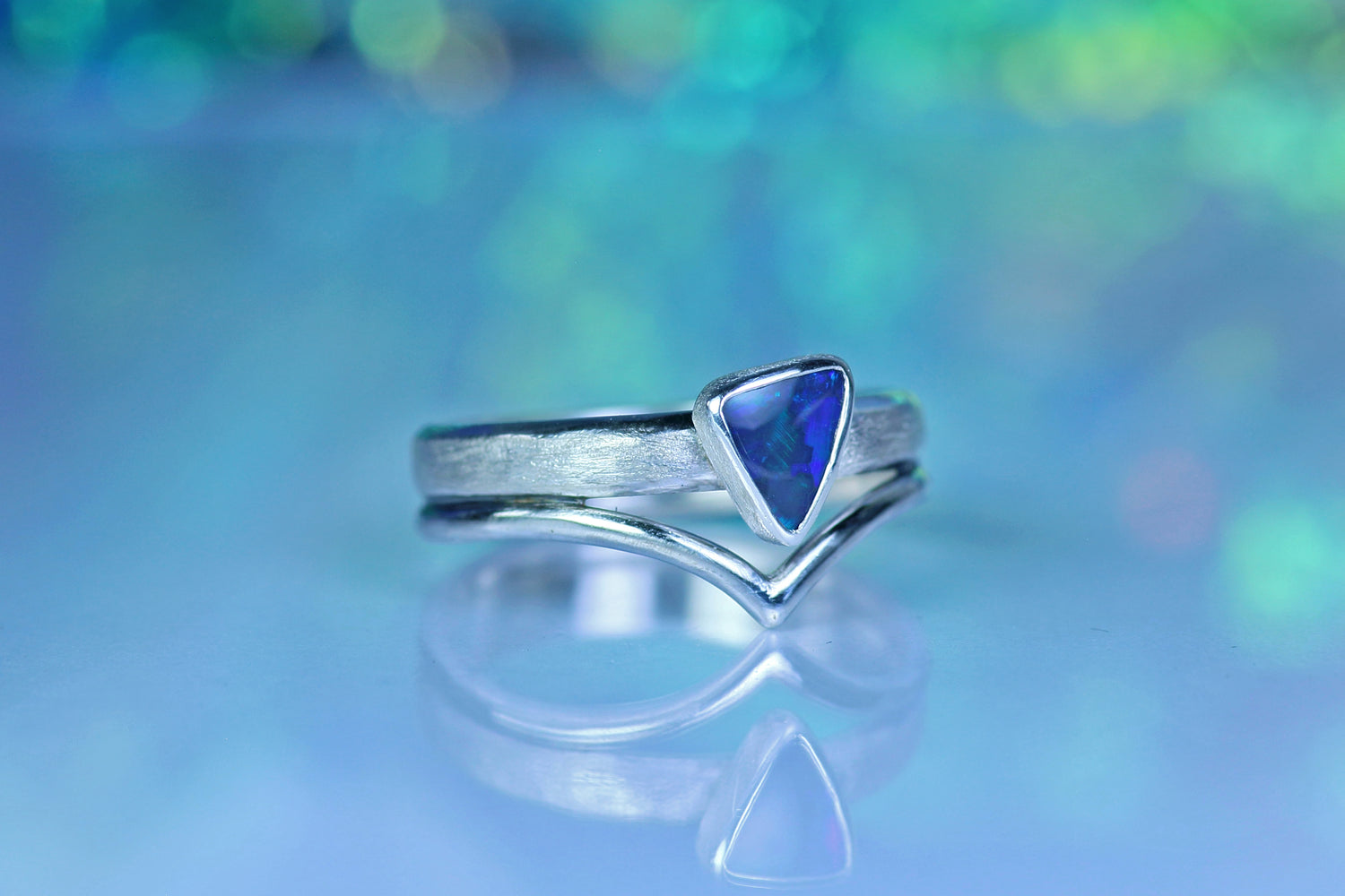 LUNA SERENA Boho silver ring with Australian opal · EU 58