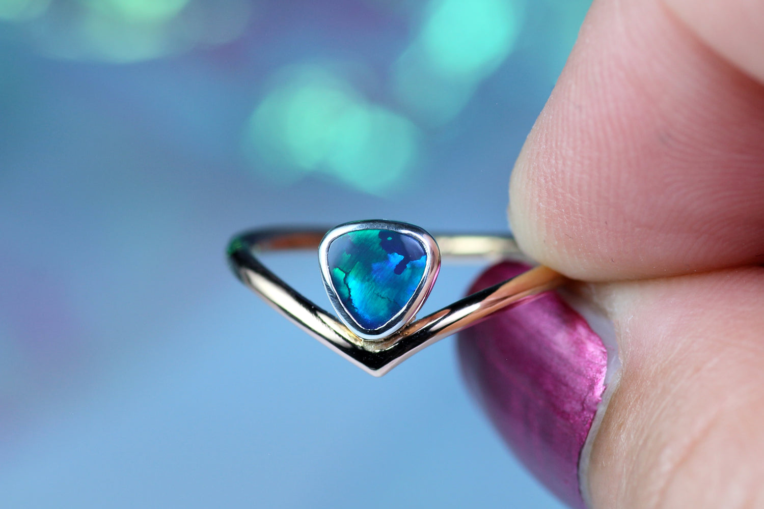 AURORA ETERNA bicolor ring in 18k rose gold with black opal in silver · EU 50 - 51