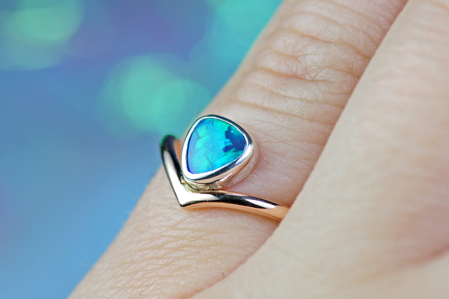 AURORA ETERNA bicolor ring in 18k rose gold with black opal in silver · EU 50 - 51