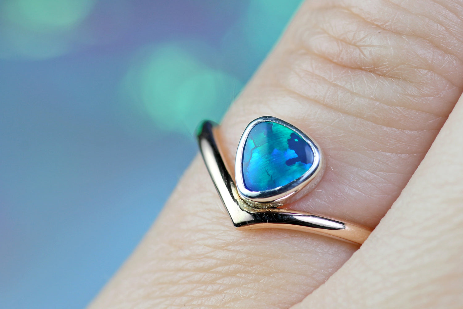 AURORA ETERNA bicolor ring in 18k rose gold with black opal in silver · EU 50 - 51