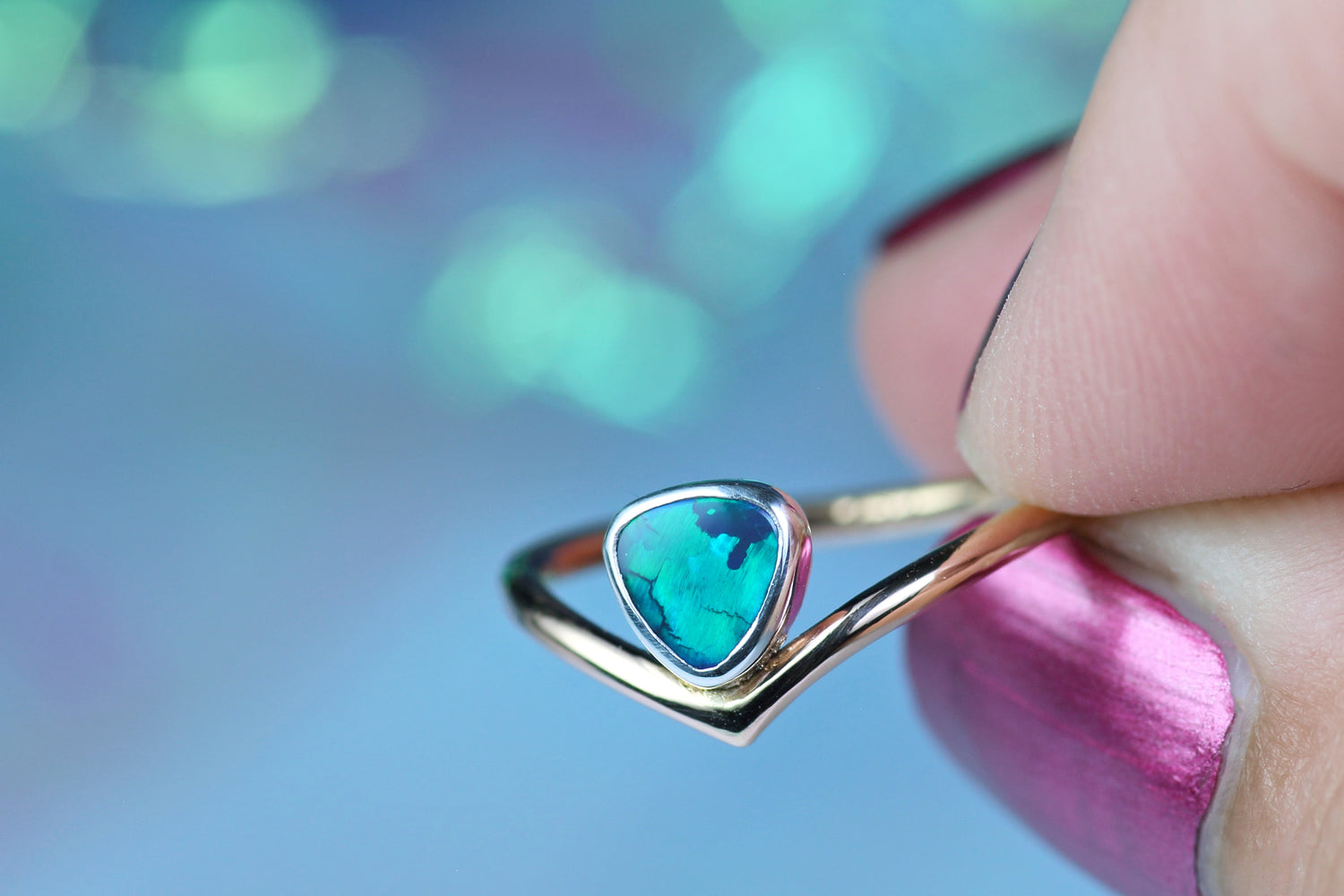 AURORA ETERNA bicolor ring in 18k rose gold with black opal in silver · EU 50 - 51