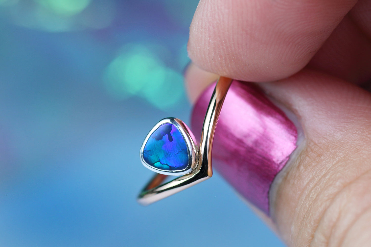 AURORA ETERNA bicolor ring in 18k rose gold with black opal in silver · EU 50 - 51