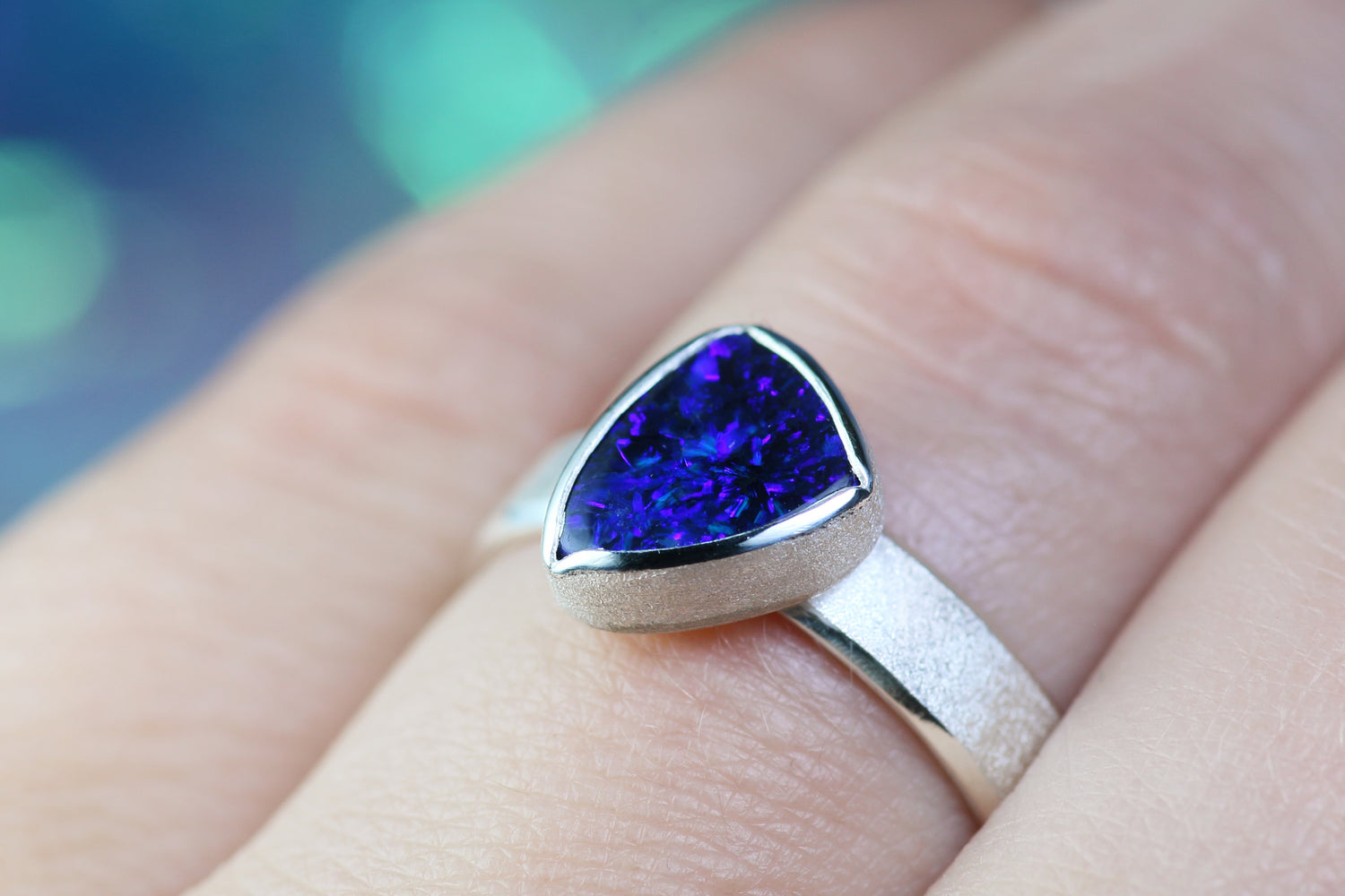 STELLA OSCURA Silver Ring with Australian Opal – Ring Size EU 57