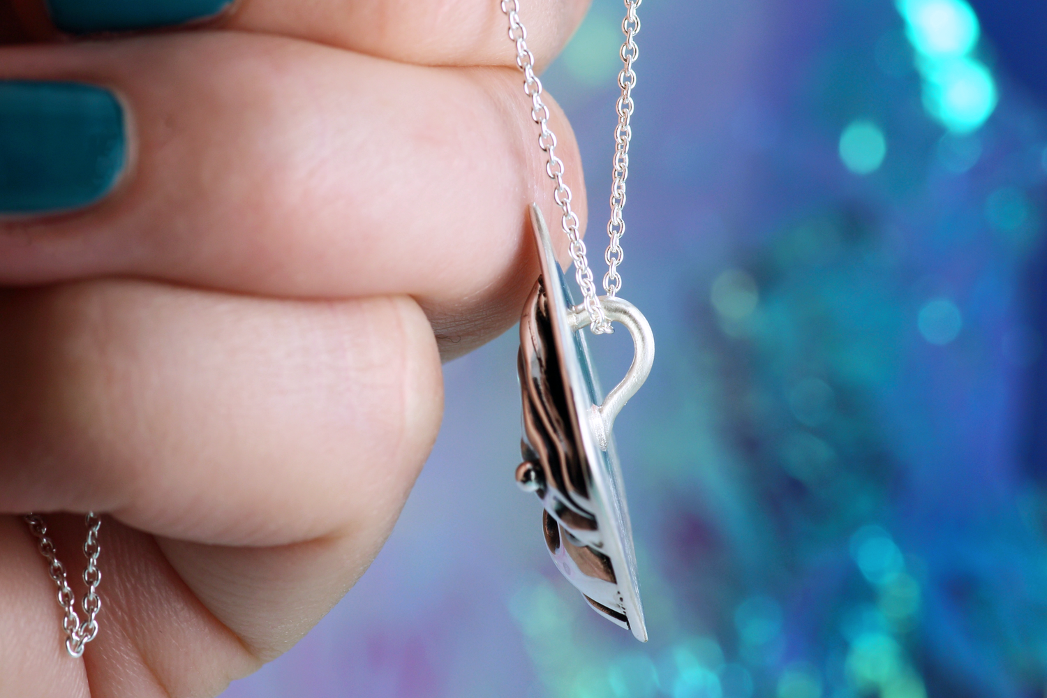 OASIS silver pendant with green-blue Lightning Ridge Opal