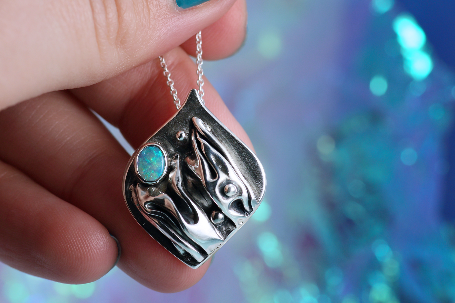 OASIS silver pendant with green-blue Lightning Ridge Opal