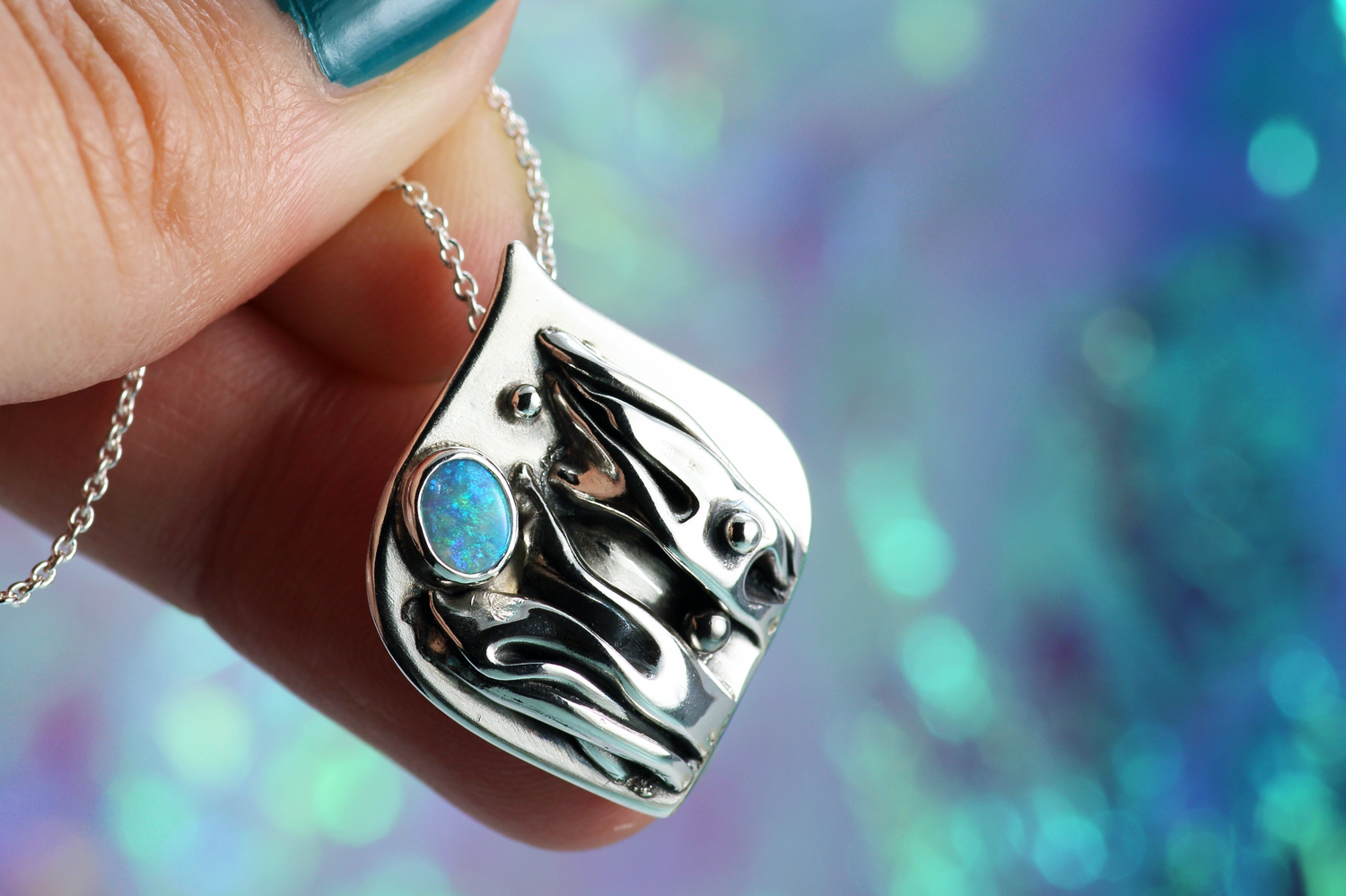 OASIS silver pendant with green-blue Lightning Ridge Opal